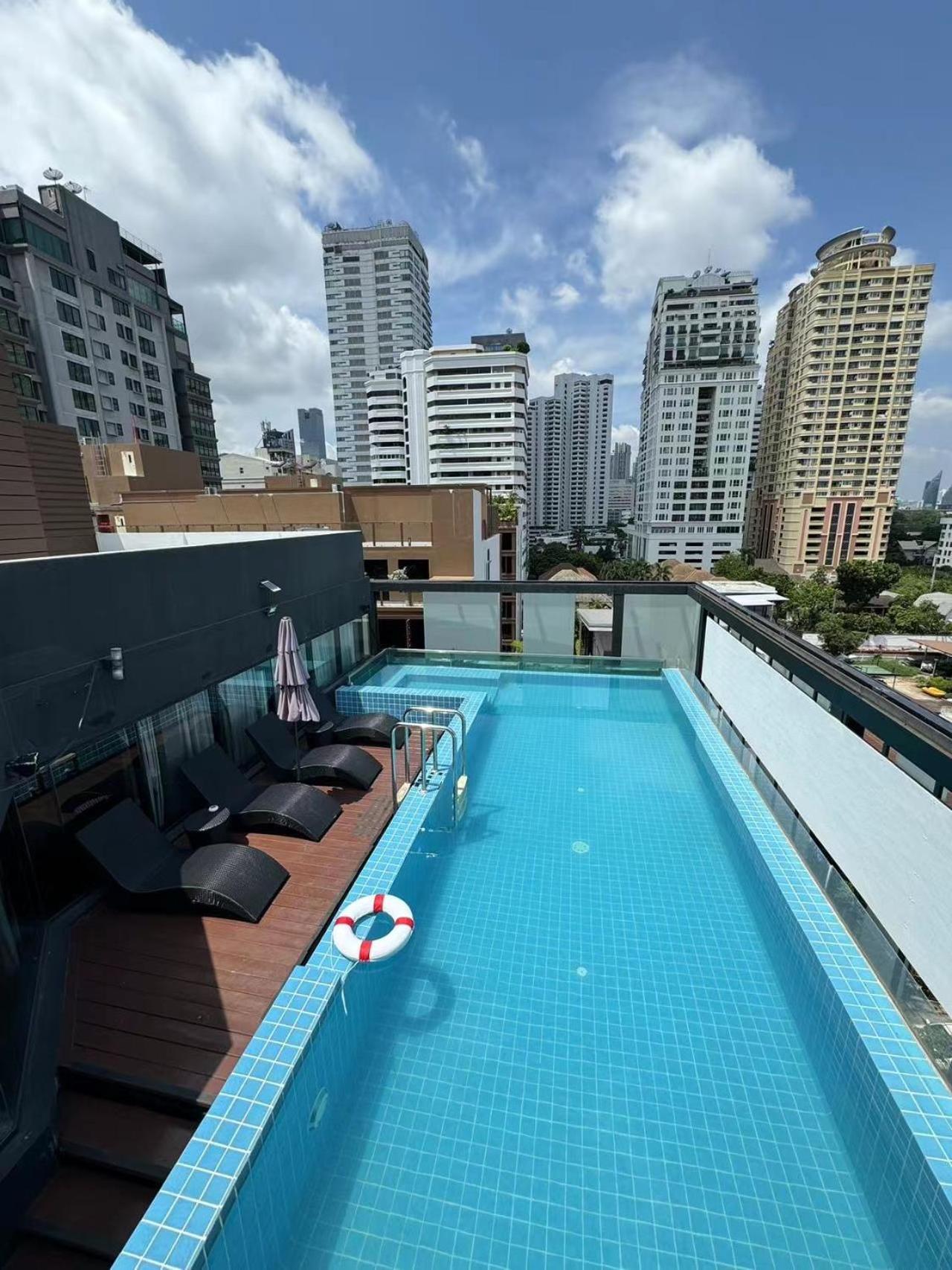 Metacity Bangkok Exterior photo